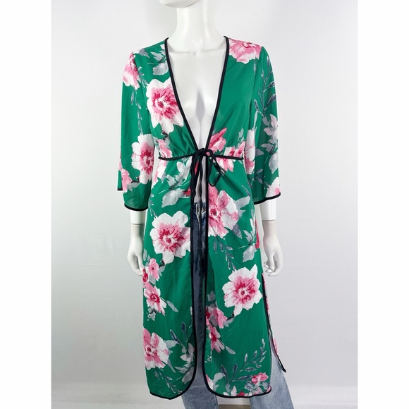 Lulus Tops - Lulus Green Floral Kimono Topper Size S/M Summer Classic Vacation Beach Casual